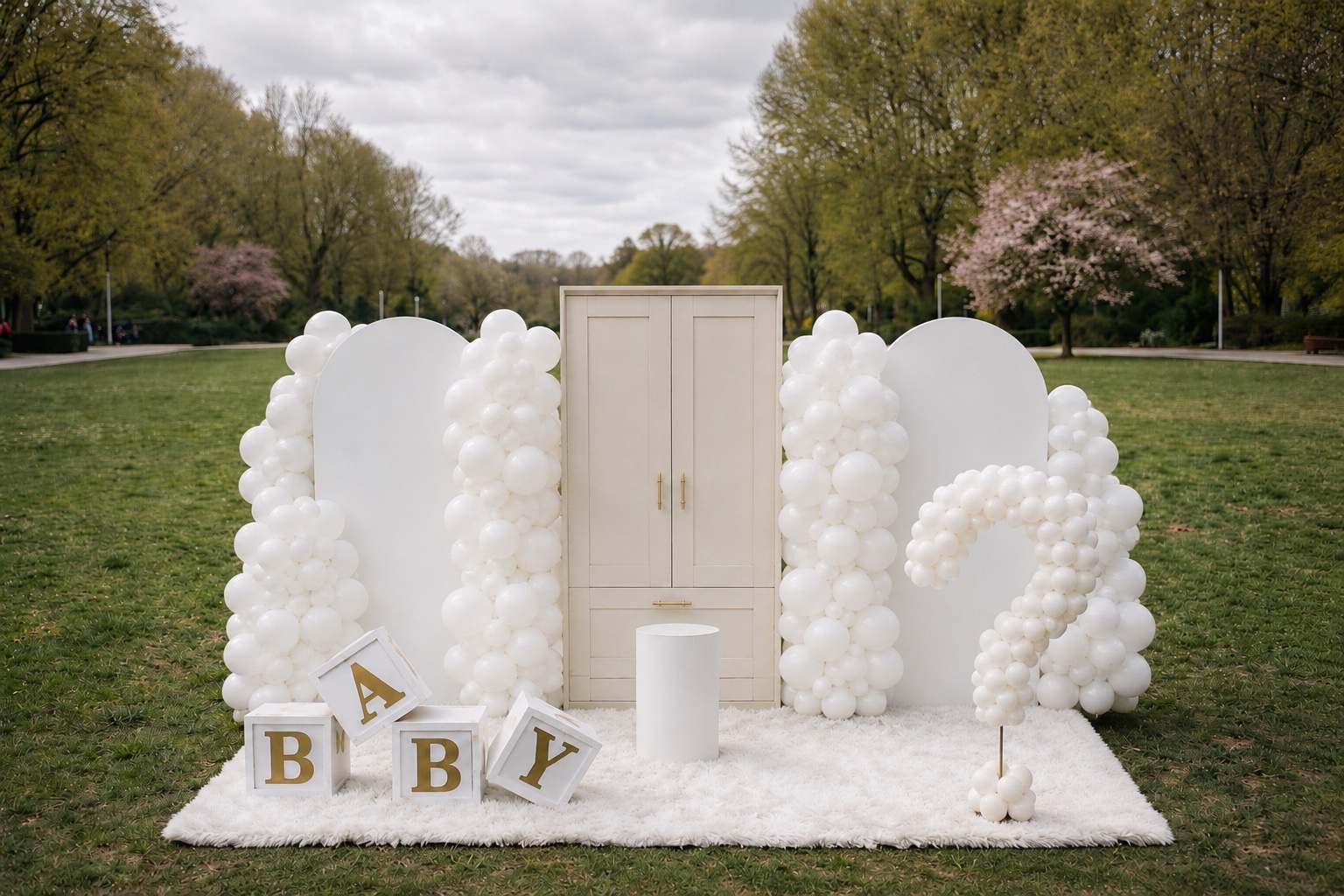 Décoration baby et gender reveal avec arche de ballons