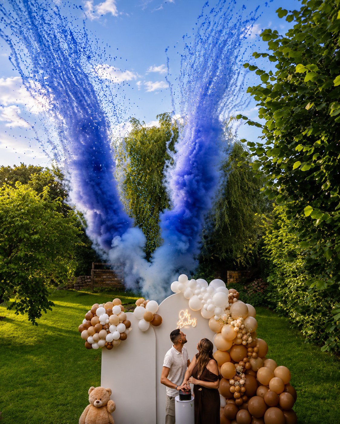 Gender Reveal avec effets bleus et décoration élégante