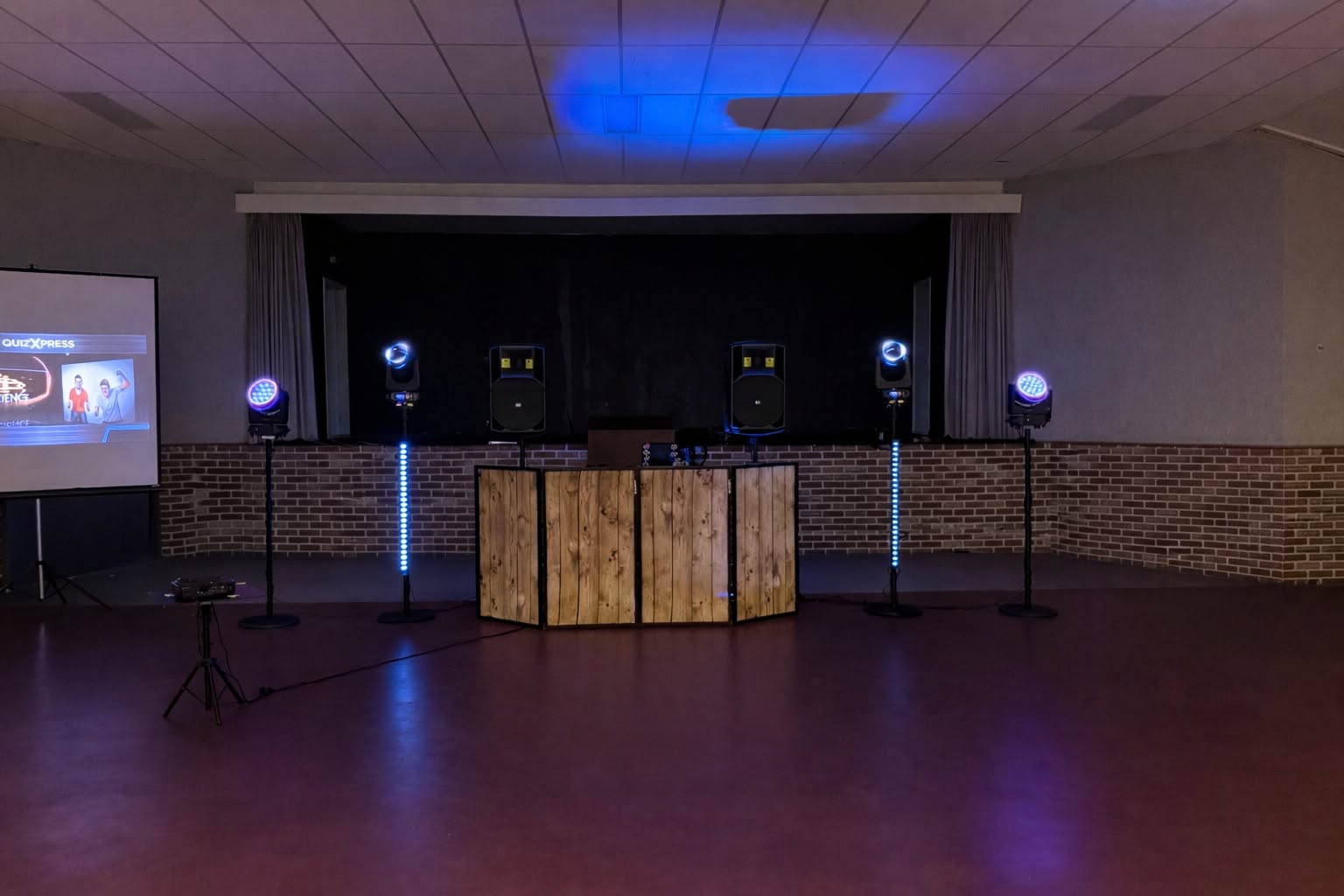Installation DJ son et lumière MK Animations